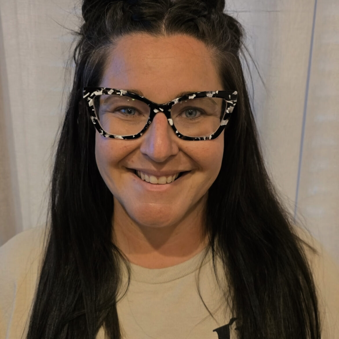 Lacie bio pic Lacie bio pic